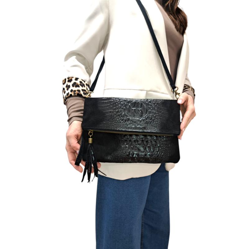 Malá čierna kabelka z brúsenej kože AA00037